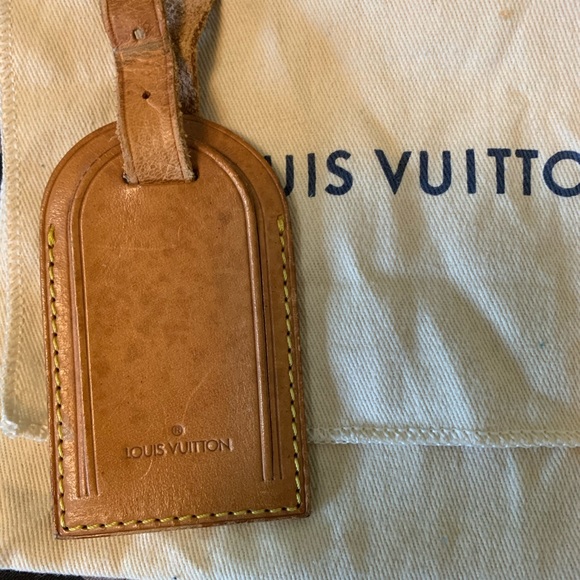 Louis Vuitton Luggage Tag - Picture 3 of 5
